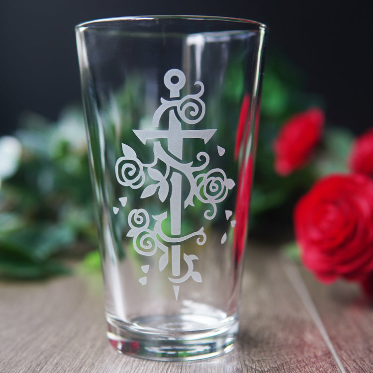 sword and roses pint glass