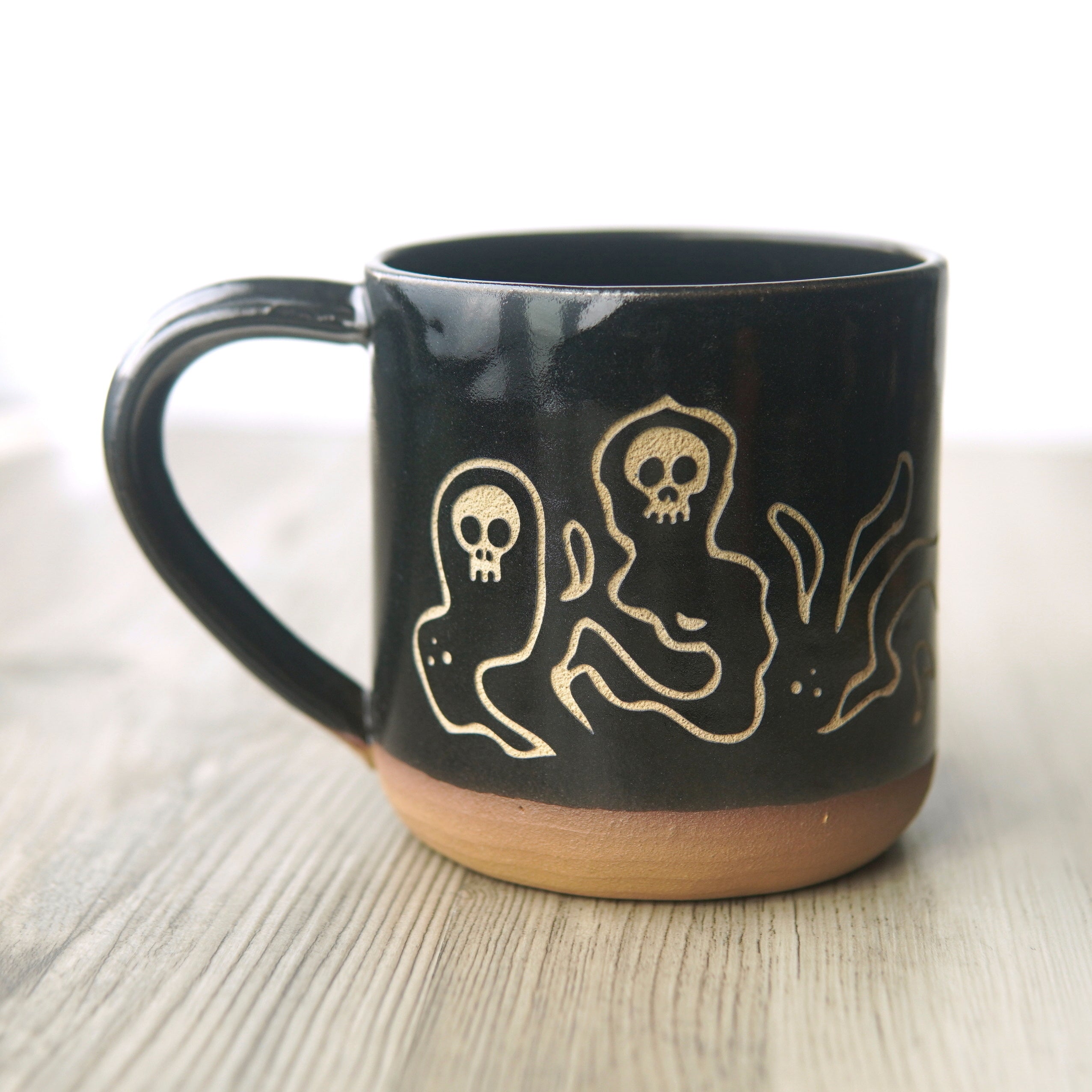 black wraith skull mug
