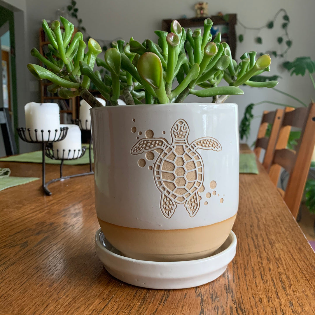Farmhouse Planter with Saucer, Engraved-to-Order with any stock design