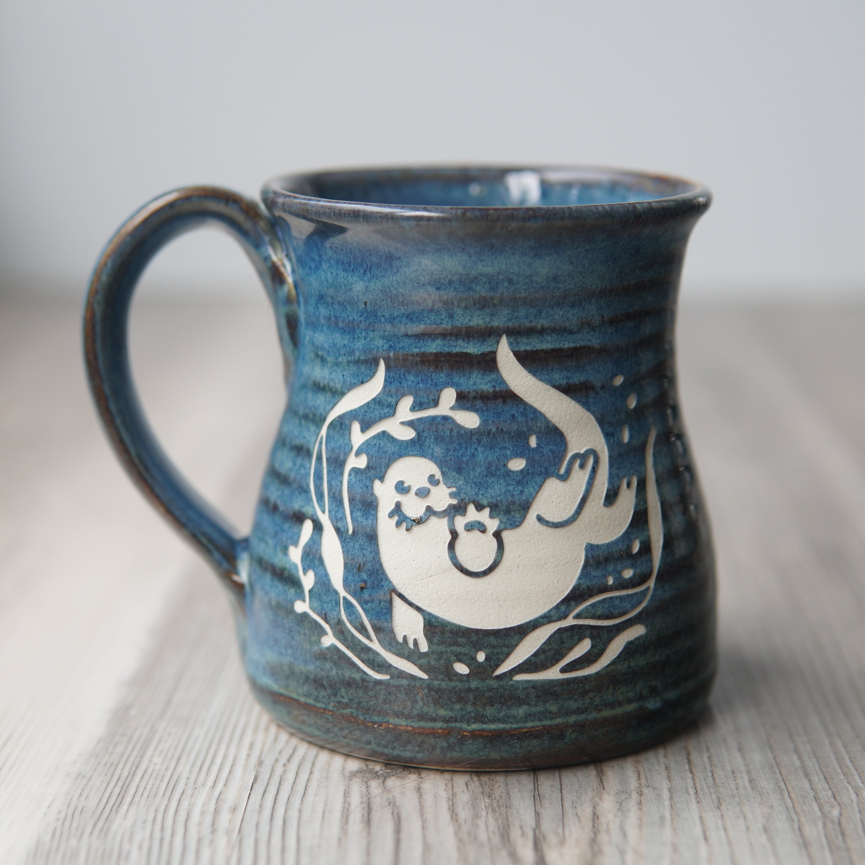 otter mug in "kelp" colorway