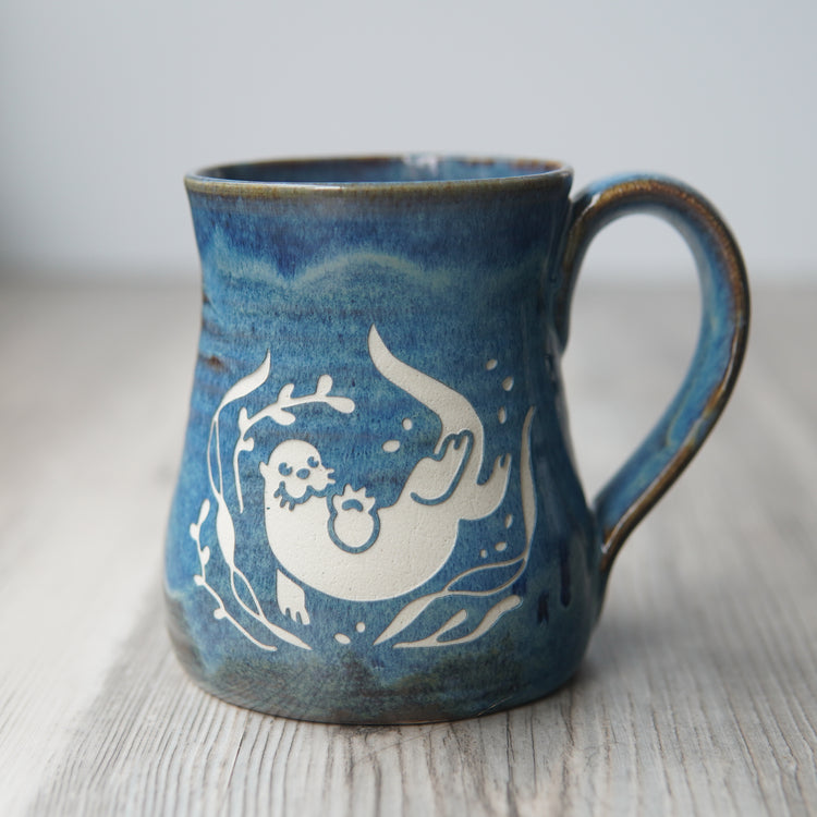 otter mug in "kelp" colorway