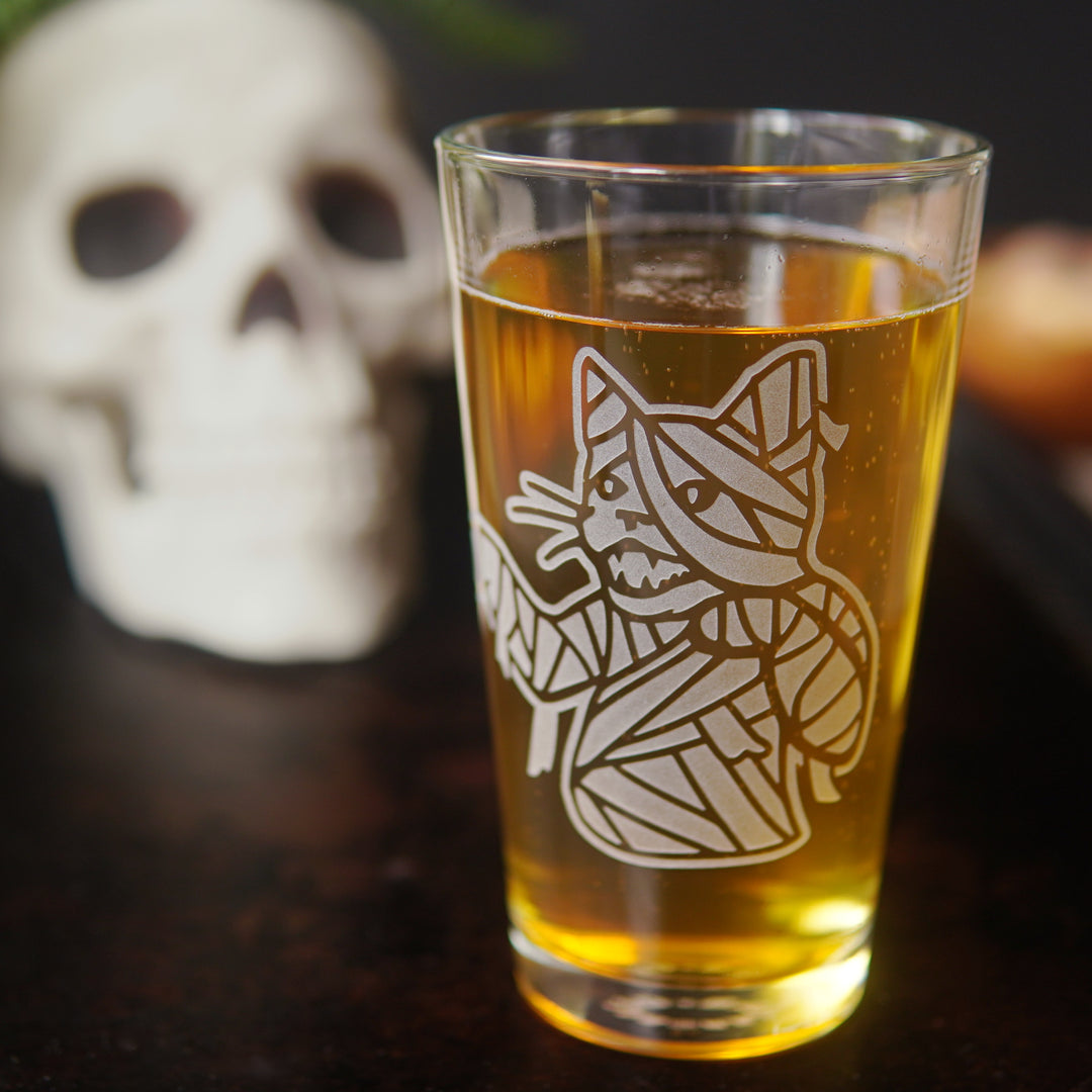 Mummy Cat Pint Glass - etched Halloween glassware