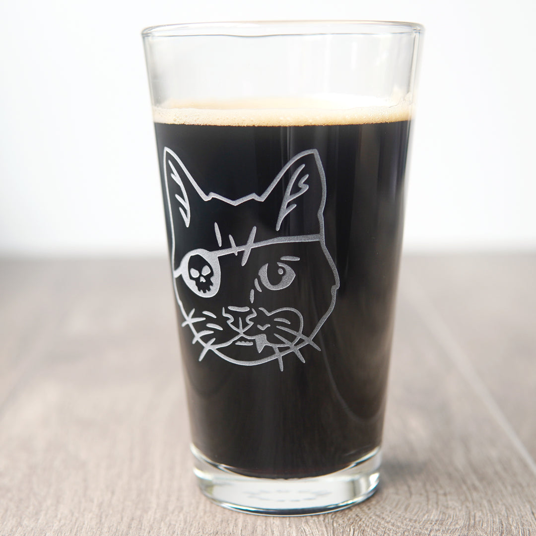 Pirate Snaggletooth Cat Pint Glass - etched glassware
