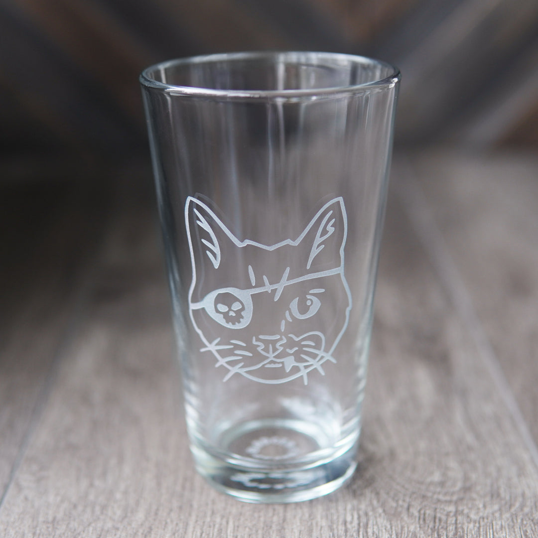 Pirate Snaggletooth Cat Pint Glass - etched glassware
