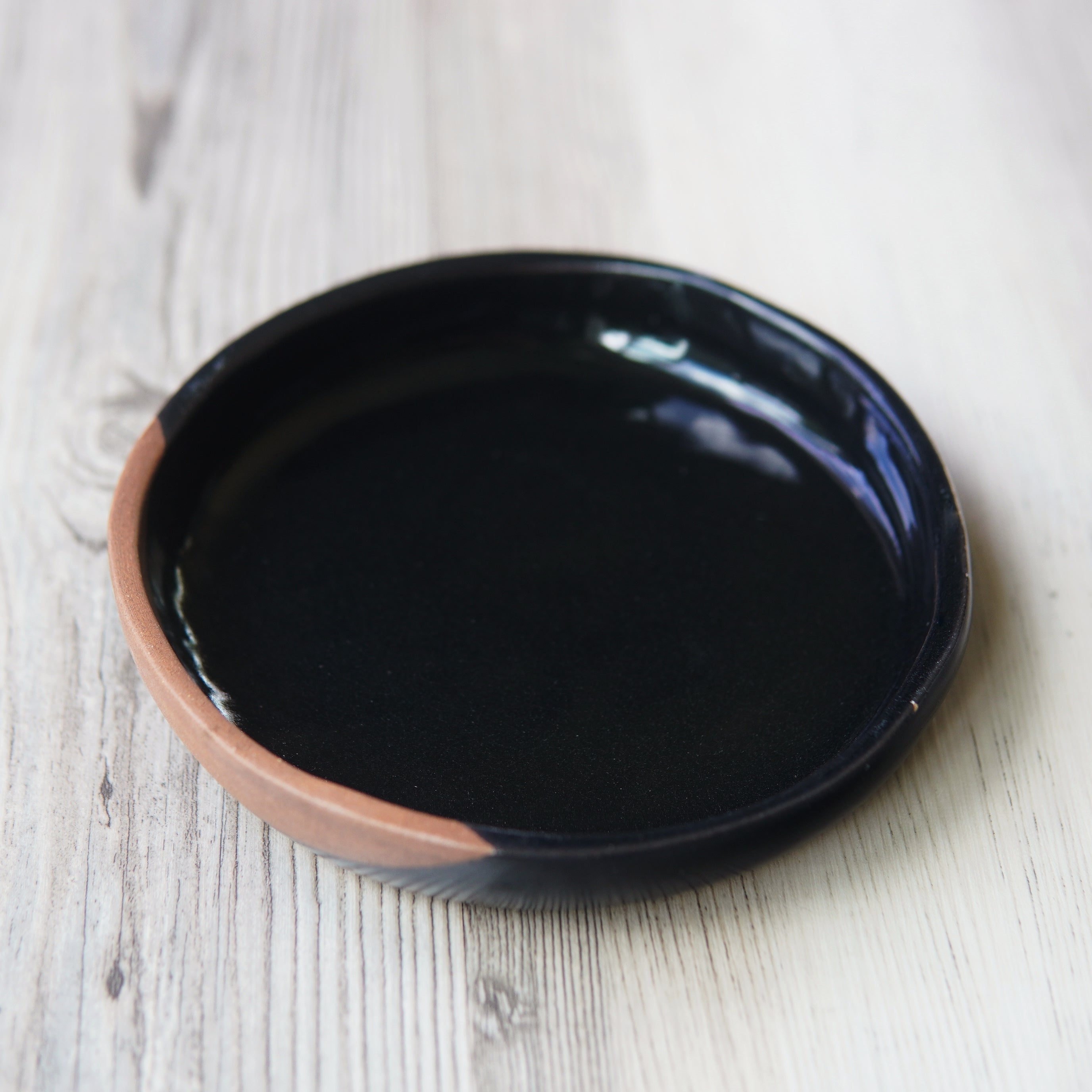 exposed edge planter drip tray