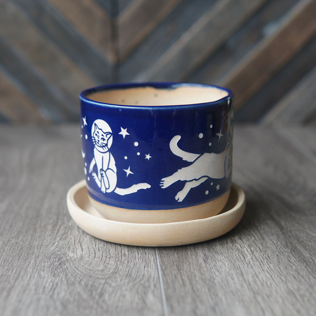 Space Cats Farmhouse Planter with Saucer