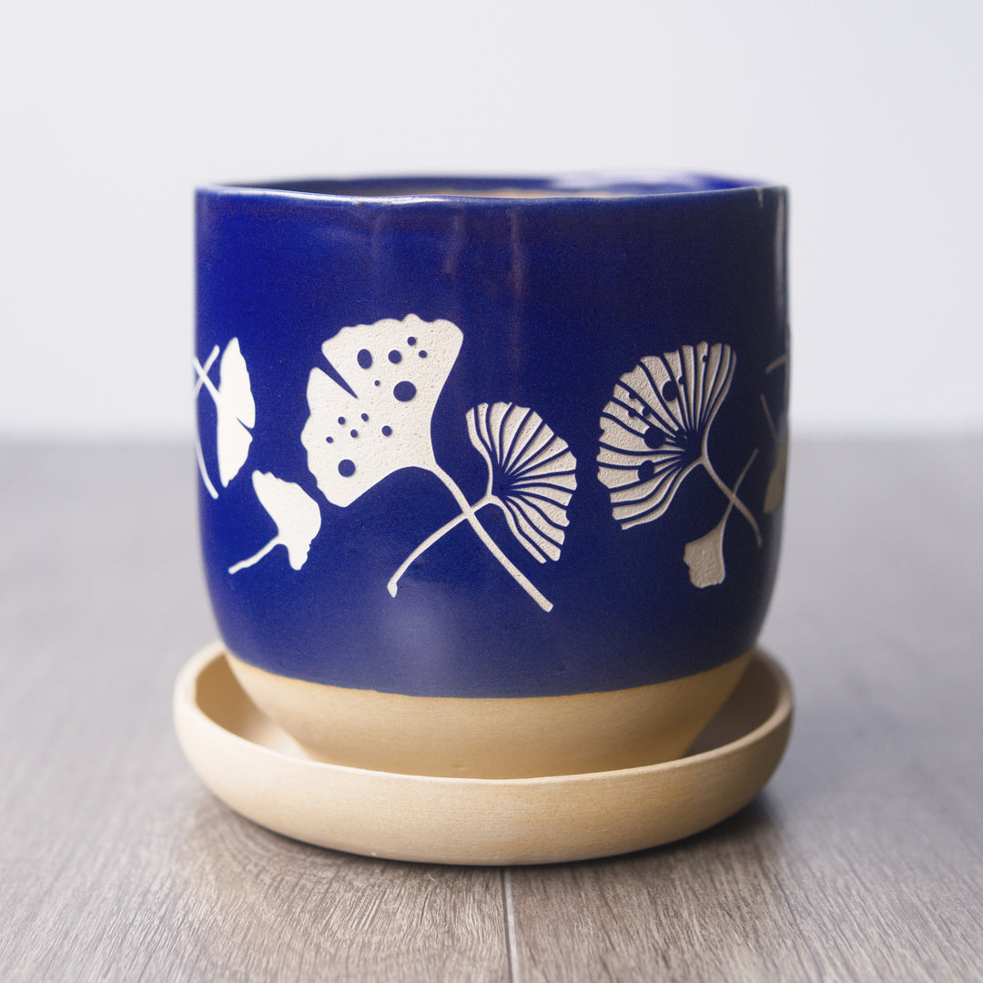 Ginkgo Leaves Farmhouse Planter + Saucer