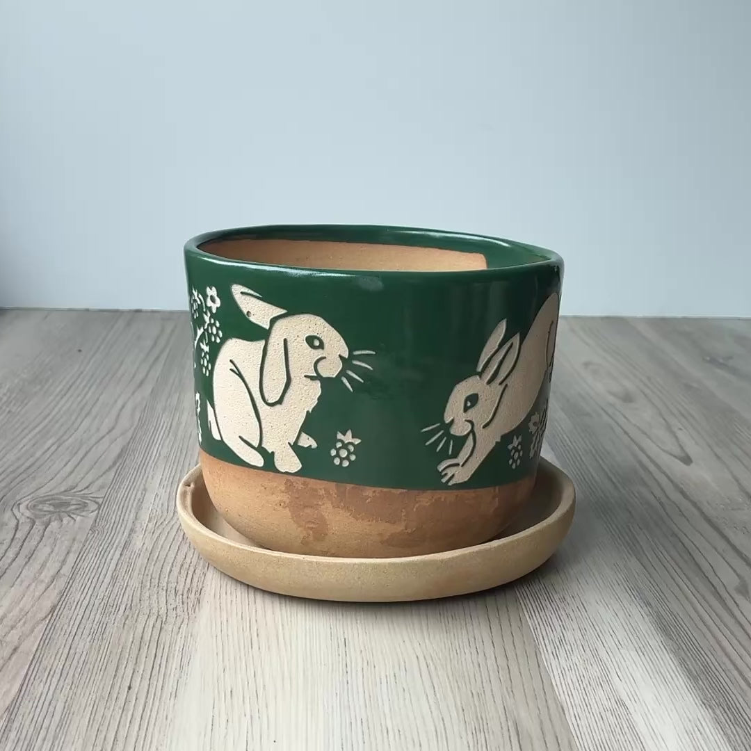 Rabbits Plant Pot, Farmhouse Style Planter with drainage + saucer