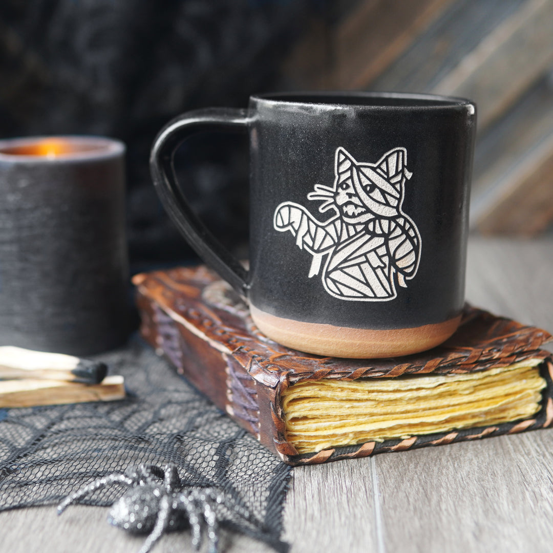 Mummy Cat Mug, Farmhouse Style Handmade Pottery