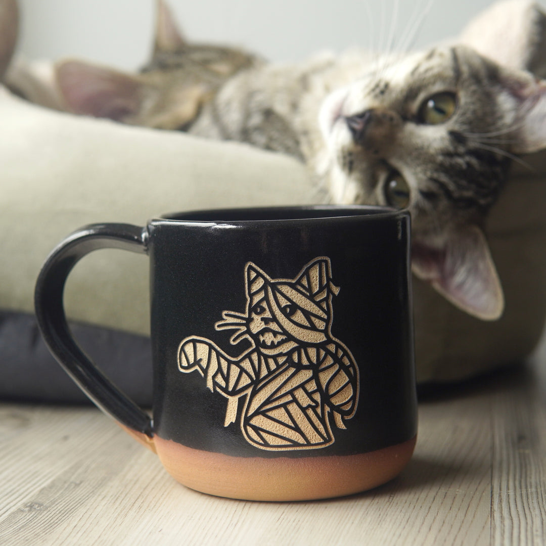 Mummy Cat Mug, Farmhouse Style Handmade Pottery