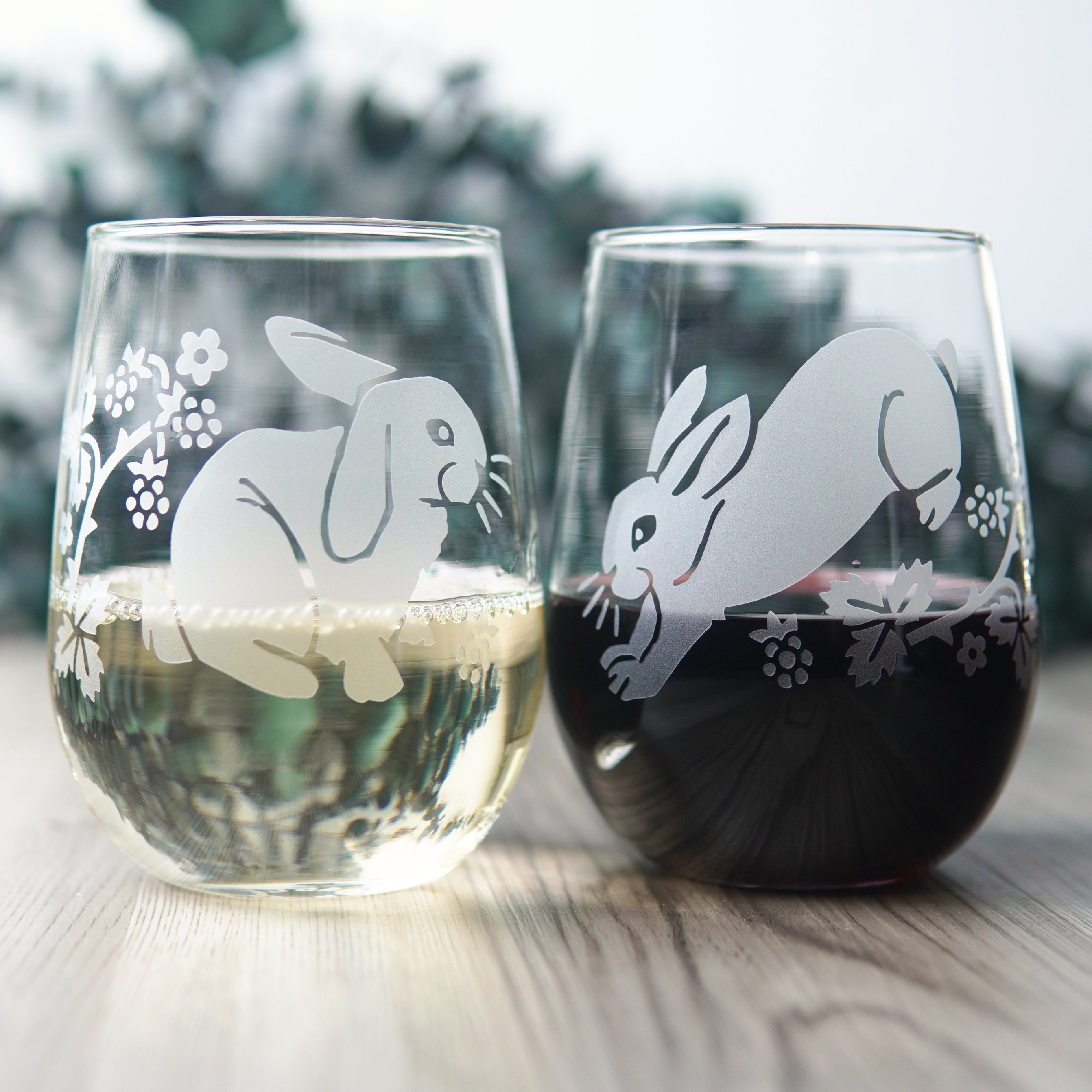 rabbit stemless wine glass pair