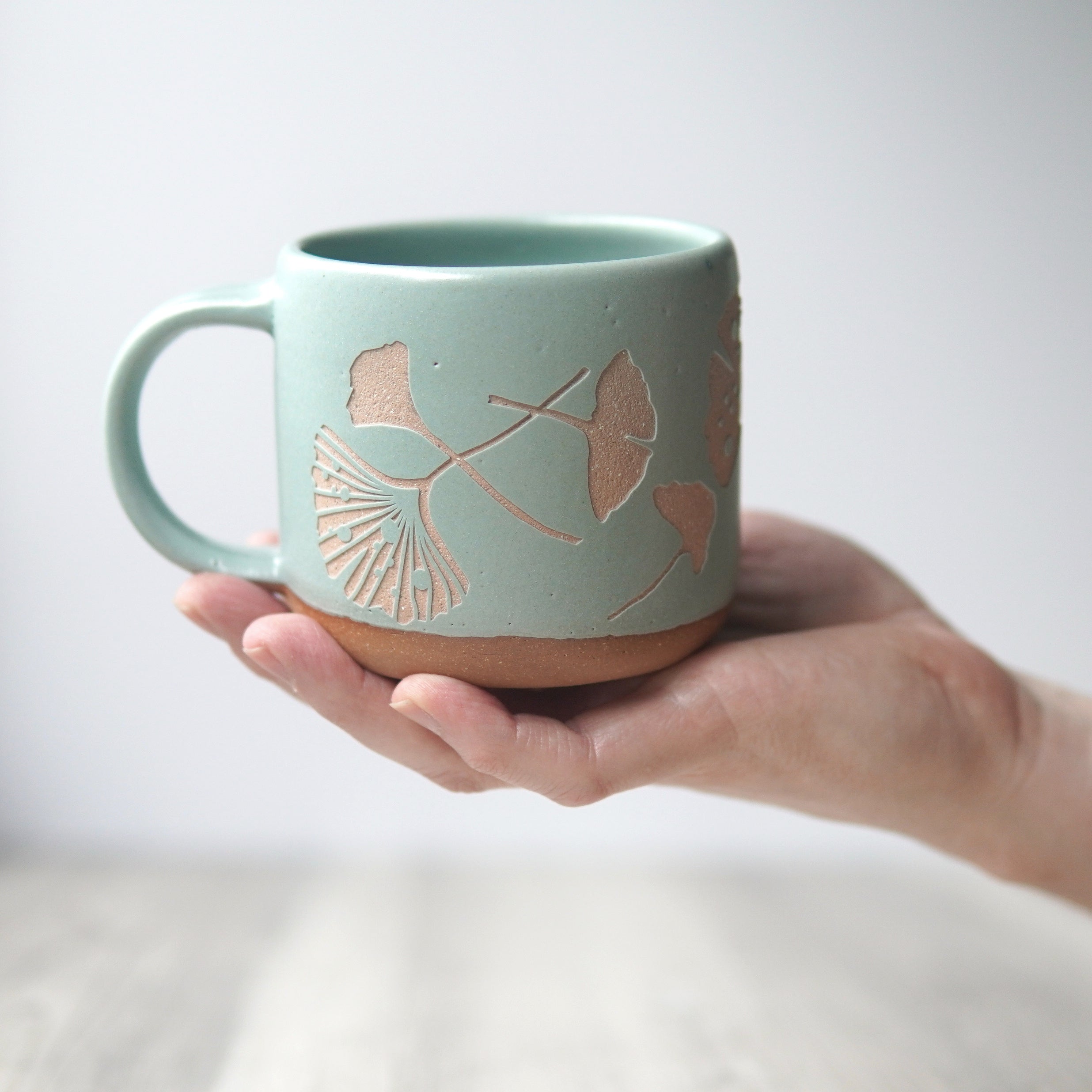 Ginkgo mug in Rain blue-gray