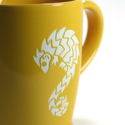 yellow gold pangolin mug sandblasting detail