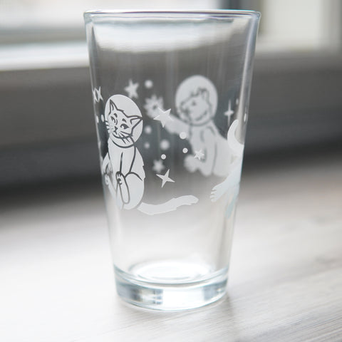Etched Pint Glass - Best Dad in the Galaxy - Everything Etched