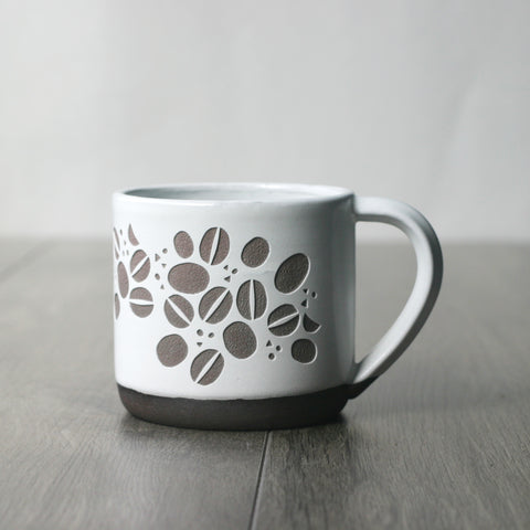 White/Chocolate Clay mug engraved with Coffee Beans