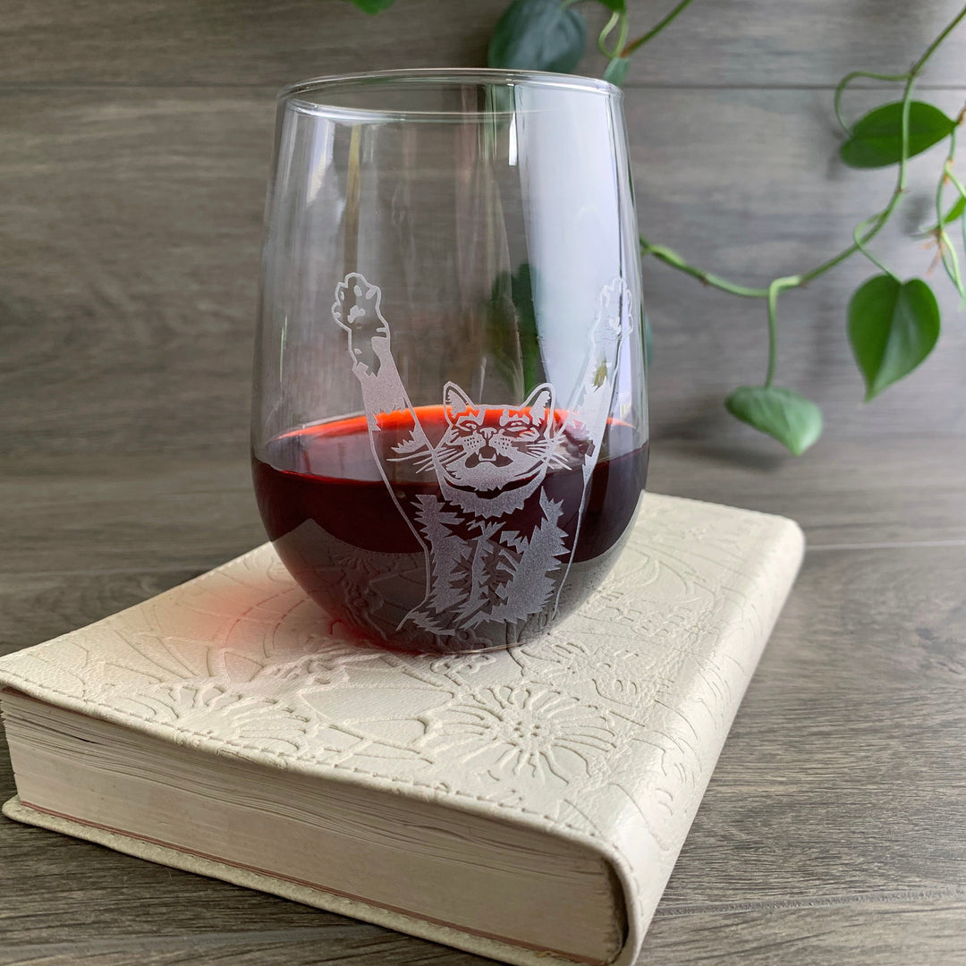 Stretch Cat Stemless Wine Glass - etched glassware